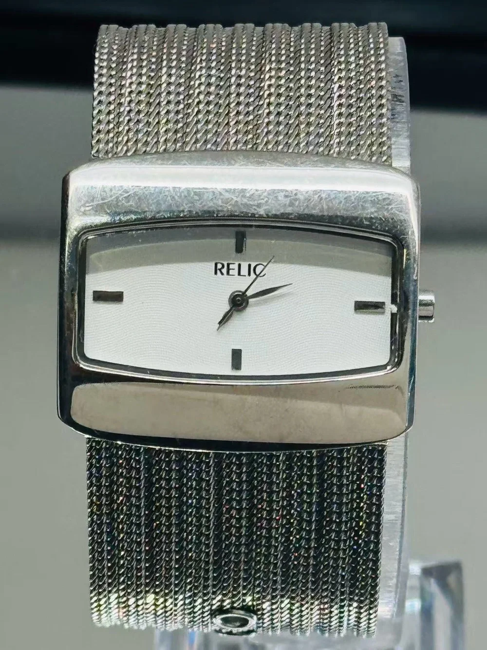 Relic Quartz Women’s Silver Tone Mesh Bracelet White Dial Watch Runs New Battery